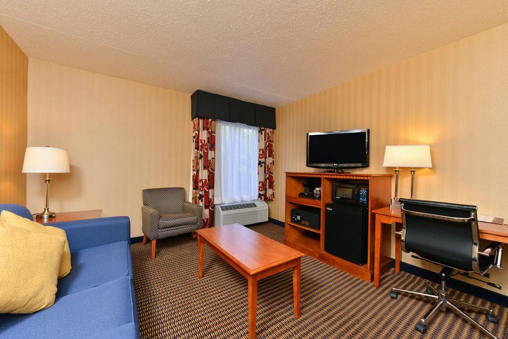 Comfort Inn & Suites Alexandria West Kültér fotó